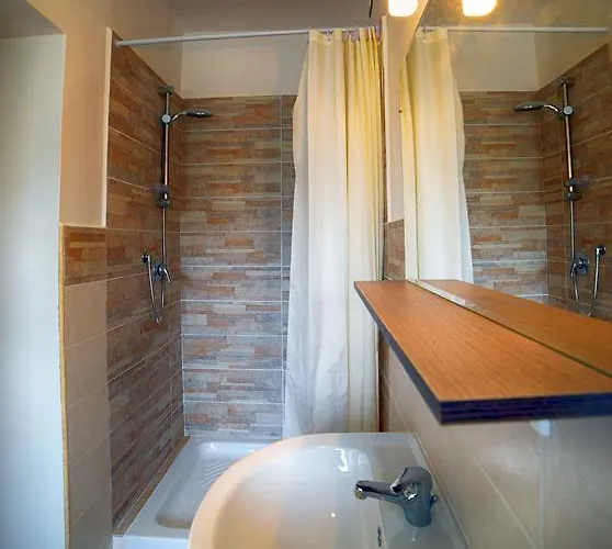 Fattoria La Cona * أسكولي بيتشينو